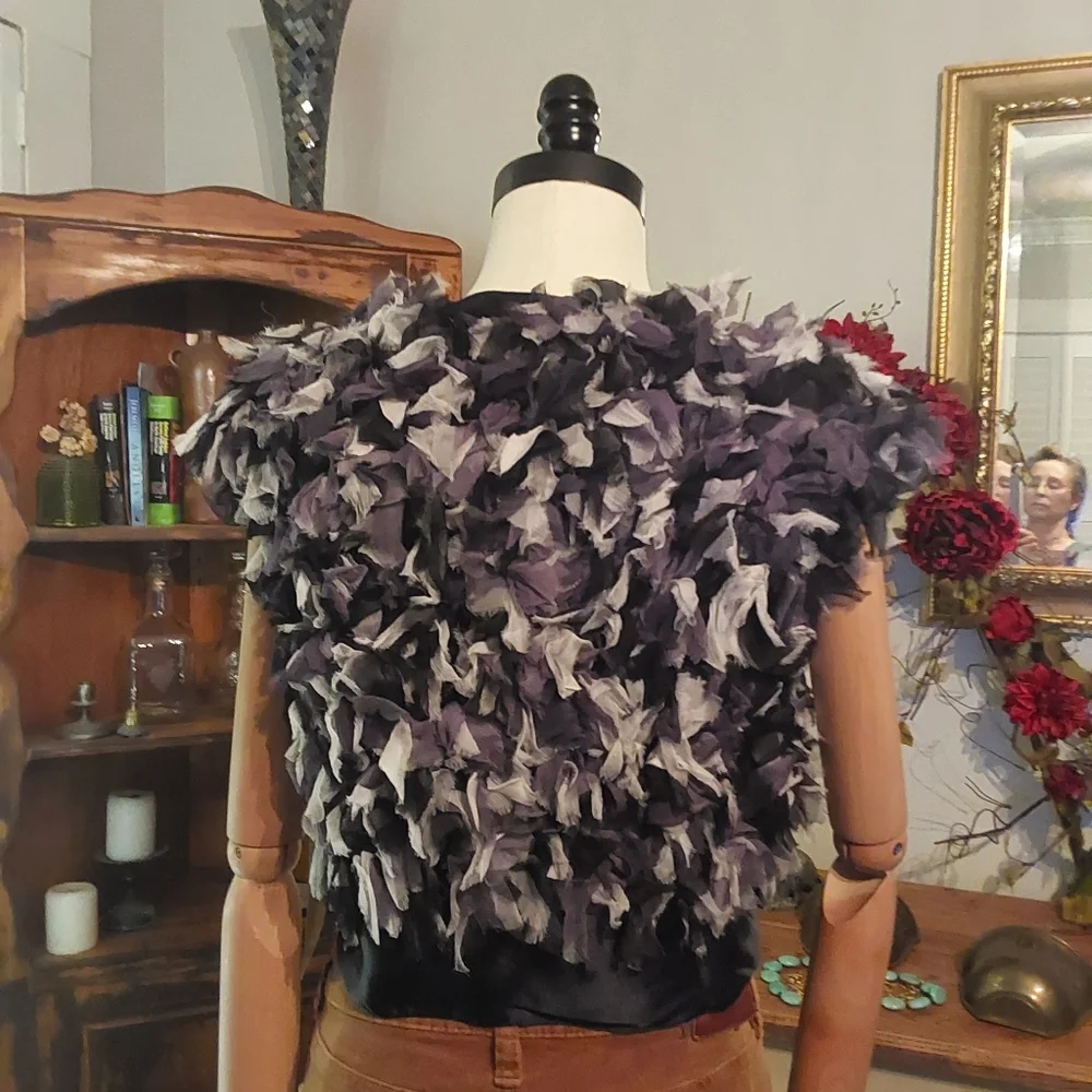 Vest - Picture 2 of 3